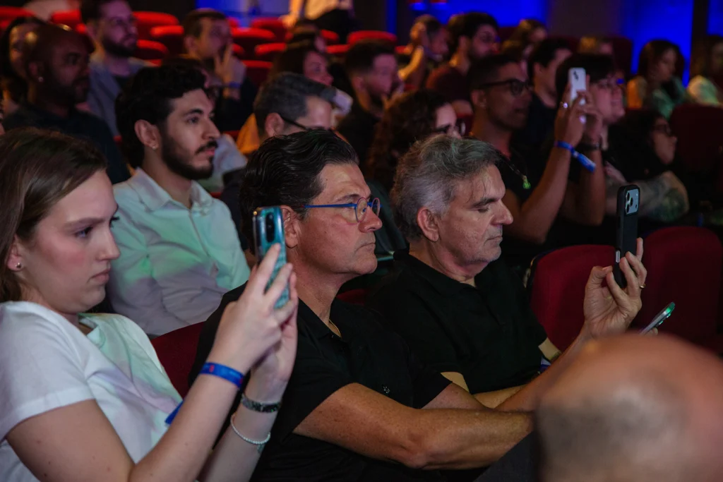 Bruno Pilato na plateia do Prêmio Abradi 2026.